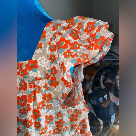 ENTRO square neck floral mini dress. - Picture 7 of 12